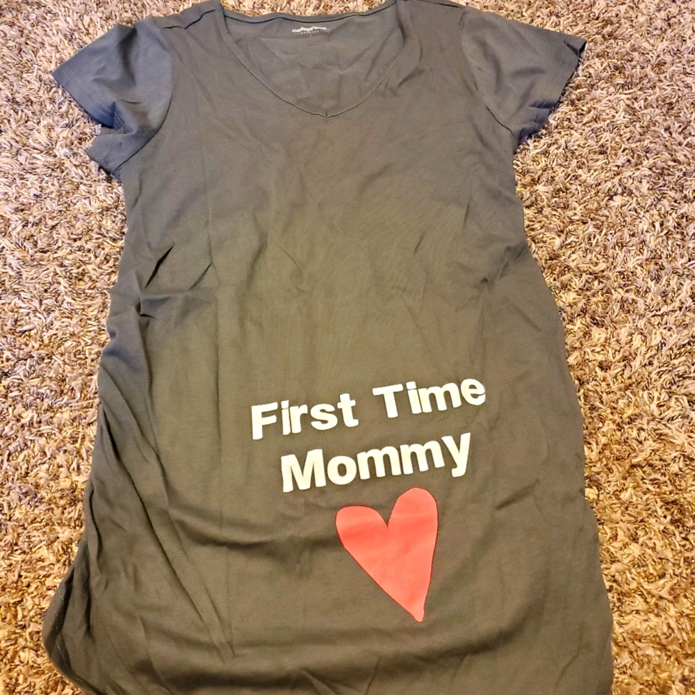 Maternity shirt size Large